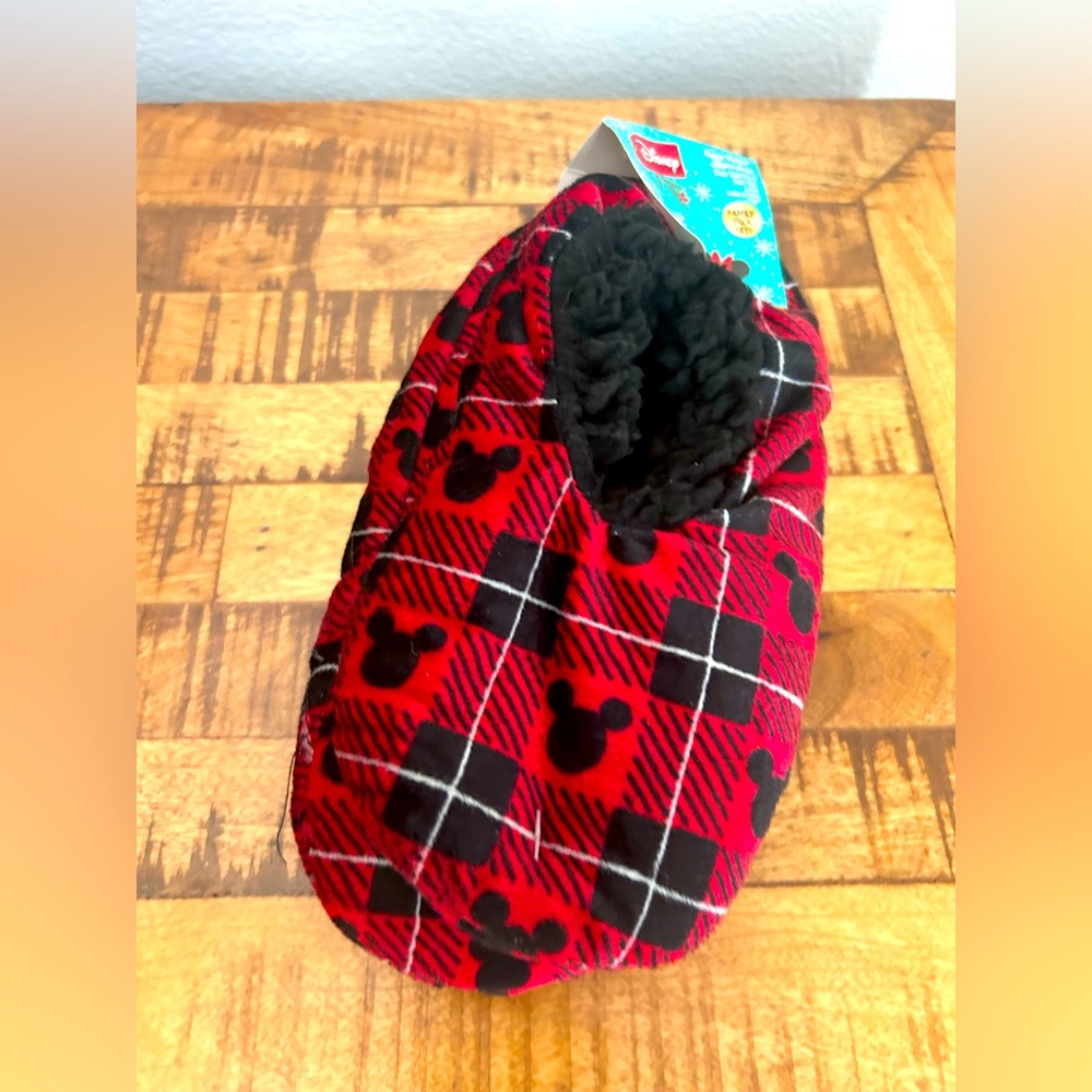 Disney Red Black Mickey Buffalo Fuzzy Babba Socks Slippers, Size Kids M/L 13-4